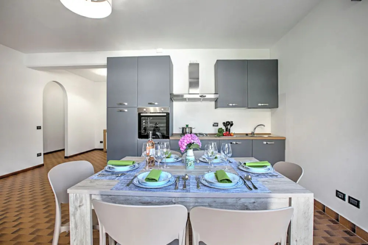 Mark Apartment