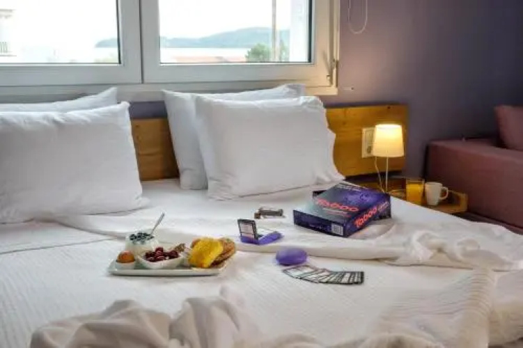 Isalos Suites