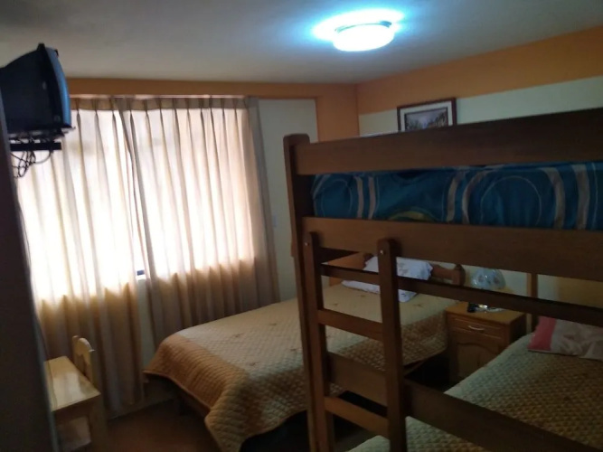 Hostal Vista al Lago