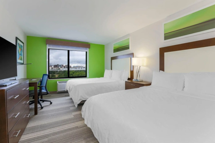 Premium Quadruple room