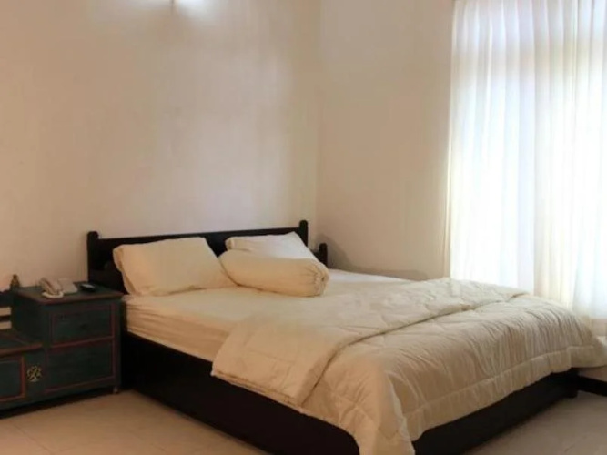 Hotel Savitri Country