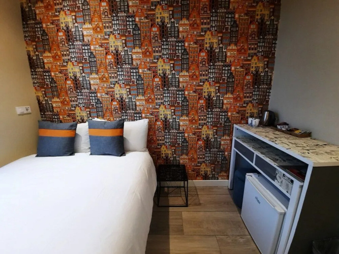 RoomWest