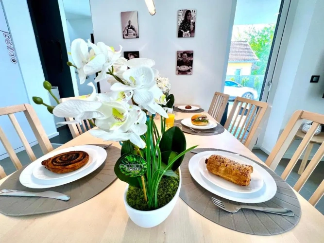 3 Bedrooms Villa