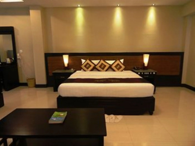 Rock Royal Hotel & Resort