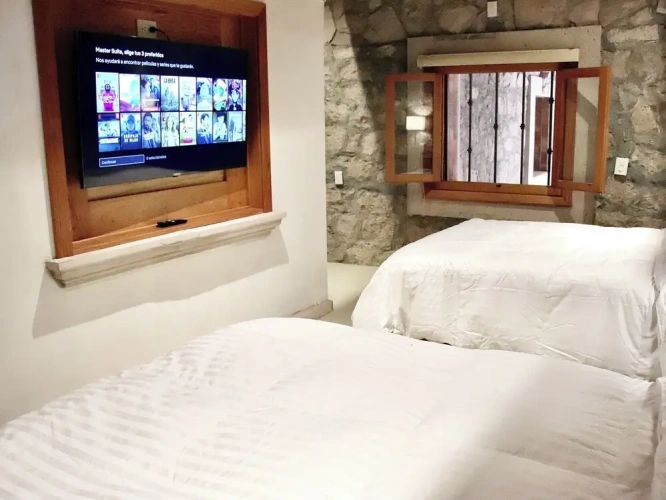 1 Bedroom Luxury Suite