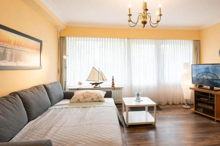 Waldstraße 8 Wohnung 2
