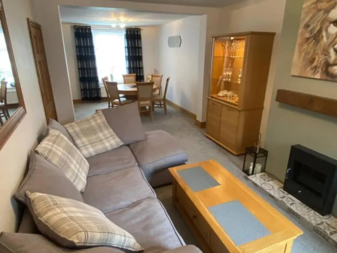 Cosy Modern Victorian 2 Bed Terrace