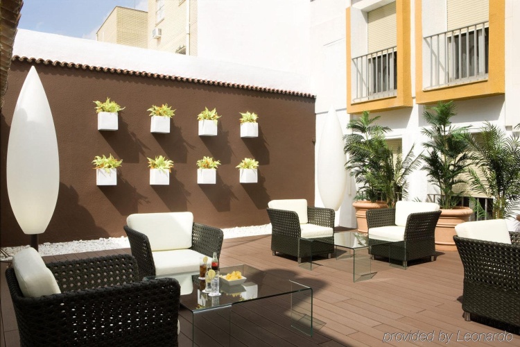 Hotel Virgen de los Reyes photo 31