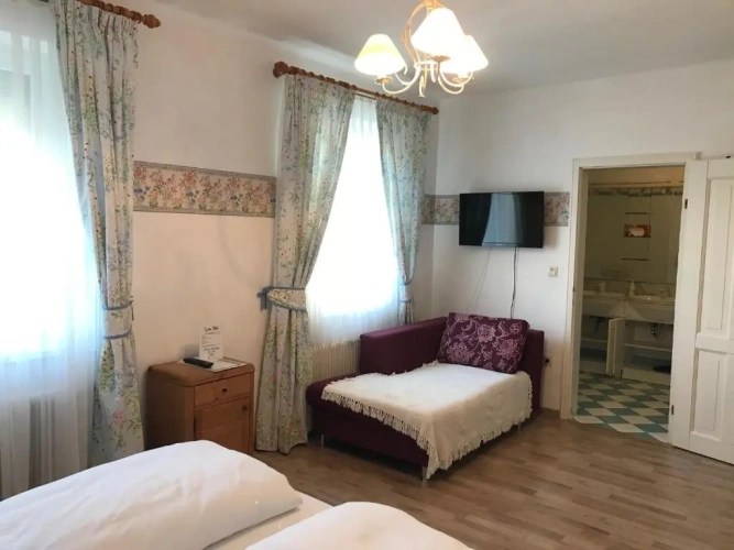 Standard Double room with view