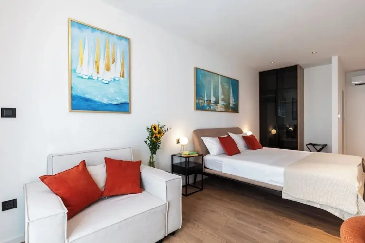 Deluxe Double room with partial sea view