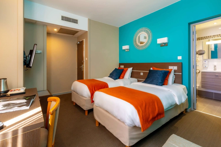 Standard Twin room