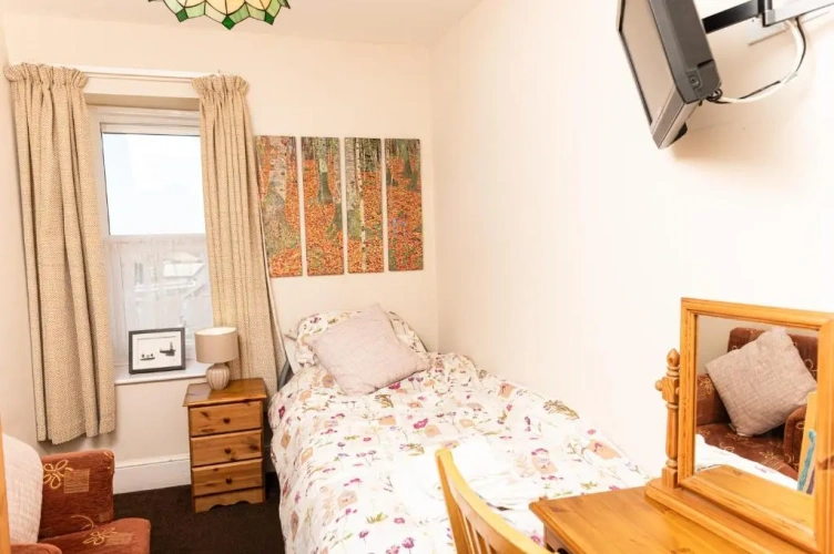 Standard Single room with view
