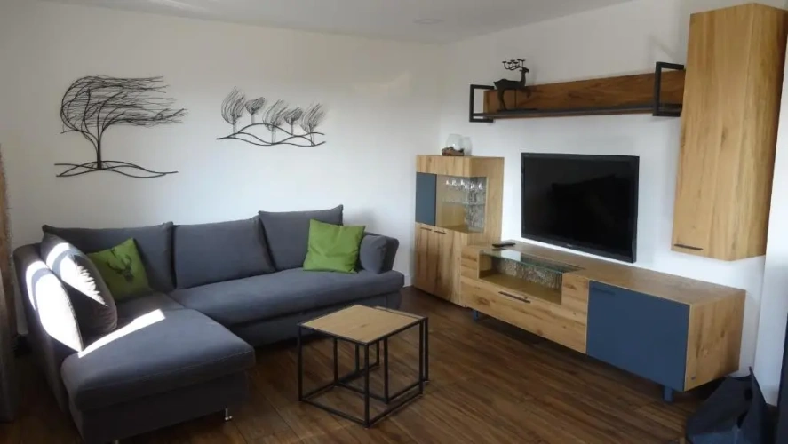 2 Bedrooms Cottage