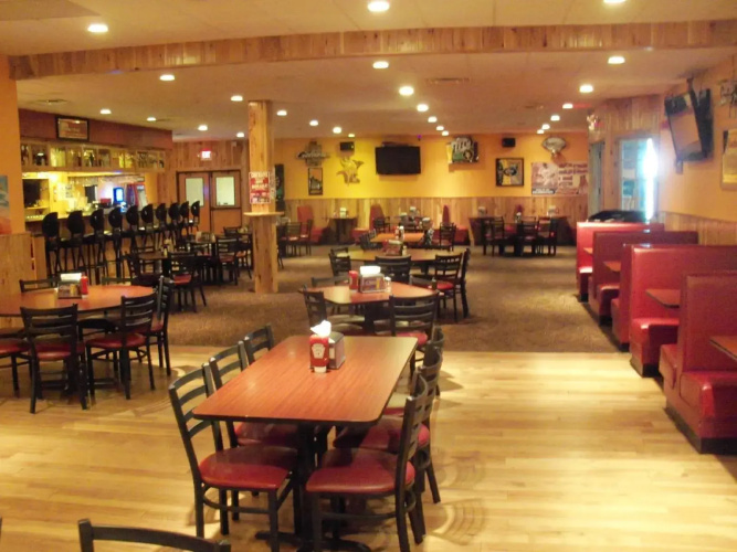 Norwood Inn and Suites Worthington