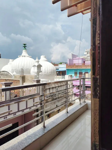 Gauri Shankar P Guest house