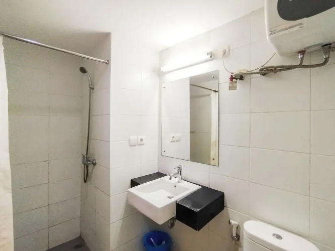 Trendy Studio At Apartment Beverly Dago