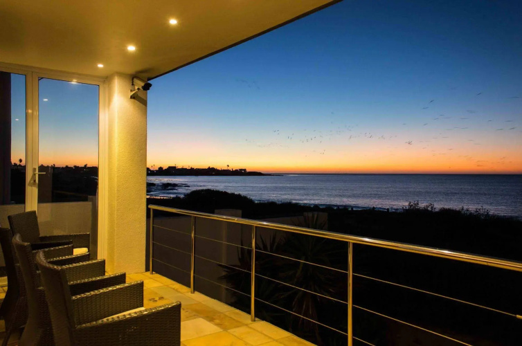 Lighthouse Villa