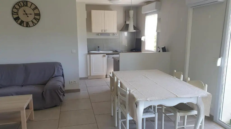 Logement reposant, sécurisé et climatisé