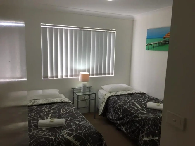 2 Bedrooms Apartment