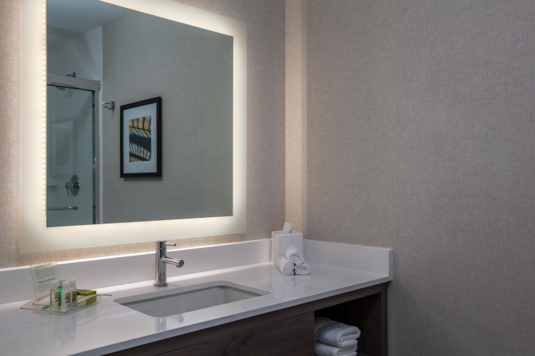 Holiday Inn Cleveland Clinic photo 9