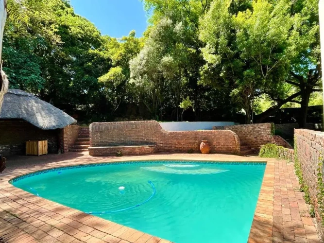 3 Bedrooms Villa