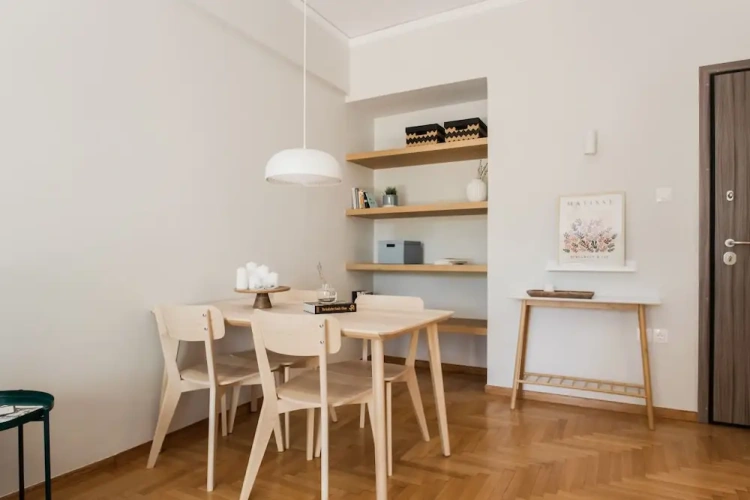 2 Bedrooms Apartment