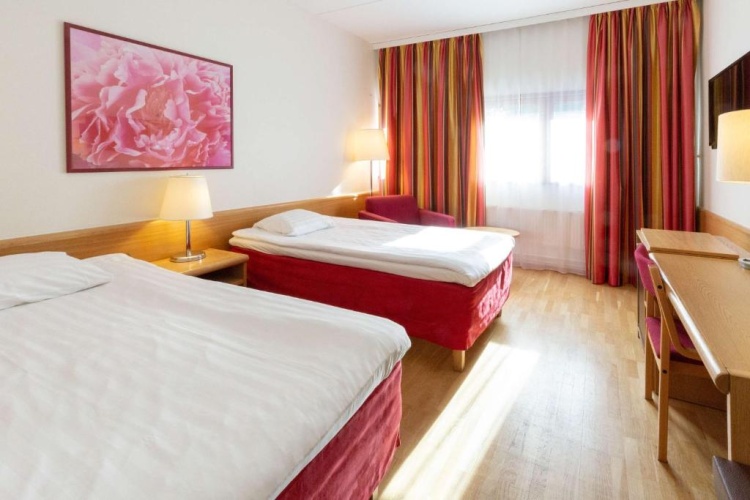 Standard Plus Twin room