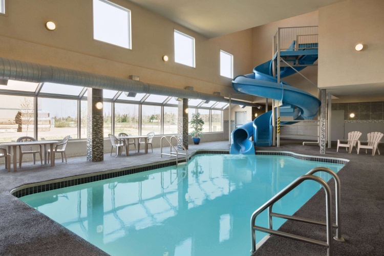 Days Inn by Wyndham Regina Airport West photo 13