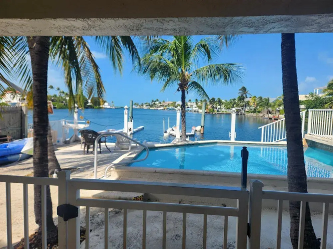 Palm Tree Cove Resort