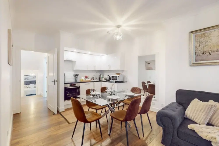 Luxury Apartment