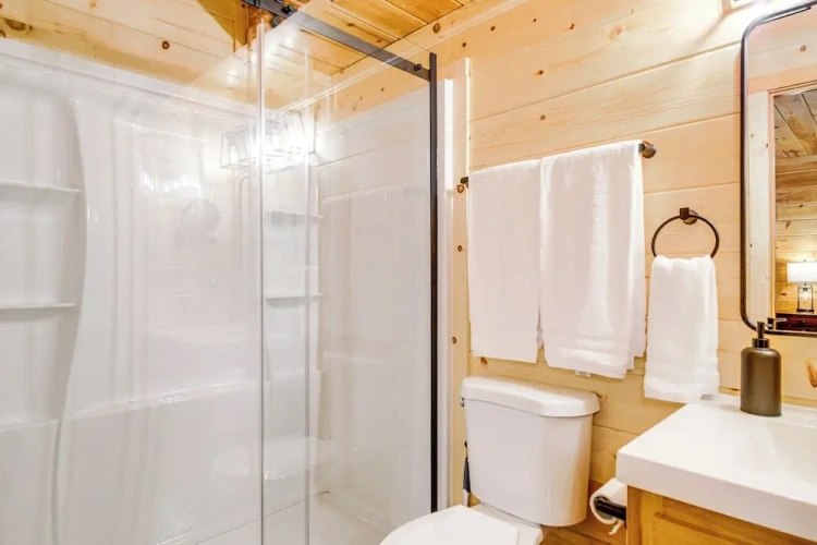 2 Bedrooms Cottage