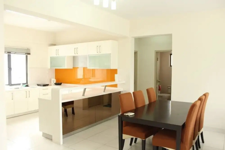 Setia Walk by SYNC