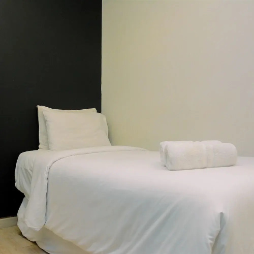 Modern and Full Parquette @ Studio Springlake Summarecon Apartment