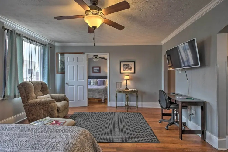 2 Mi to Ark Encounter: Updated Williamstown Apt!