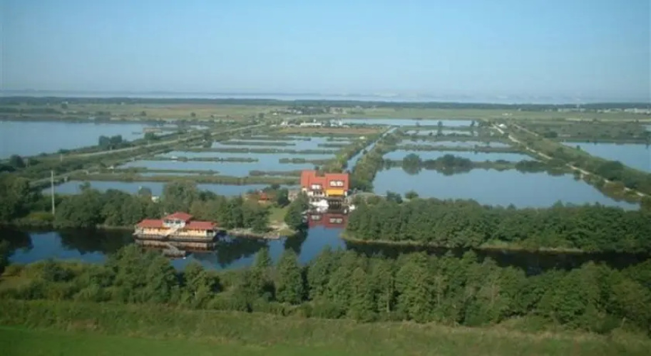 Mėlynojo karpio namas