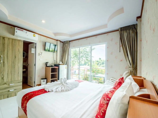 Standard room with river view