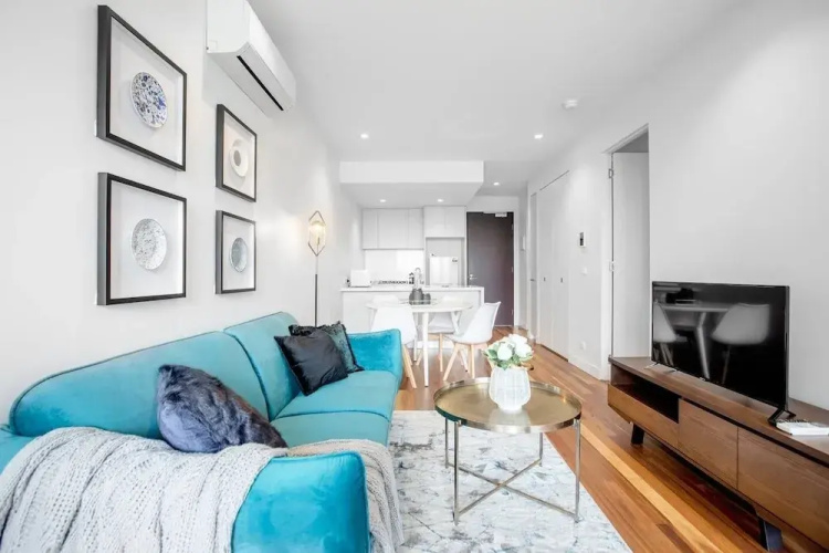 Elegant 2br@footscray Station