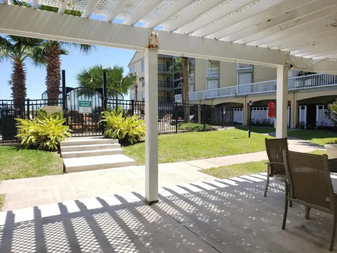 Victorian Condo Hotel Resort