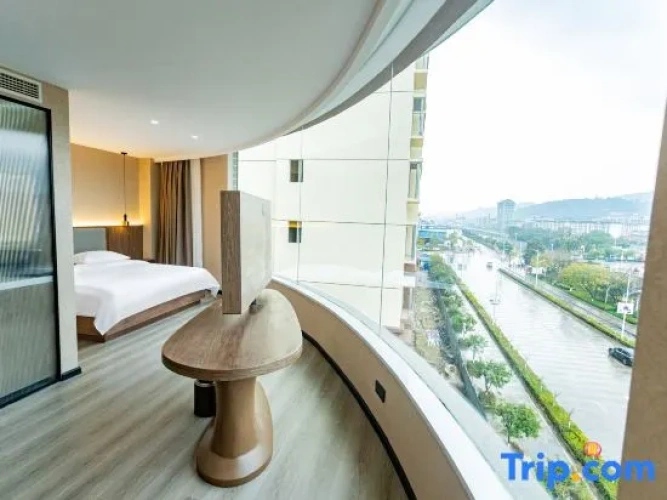 Premier Double room with river view