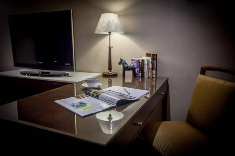 Hotel June