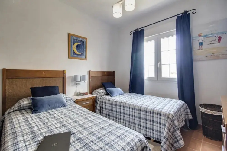 3 Bed Beach Apartment With Views Isla Canela