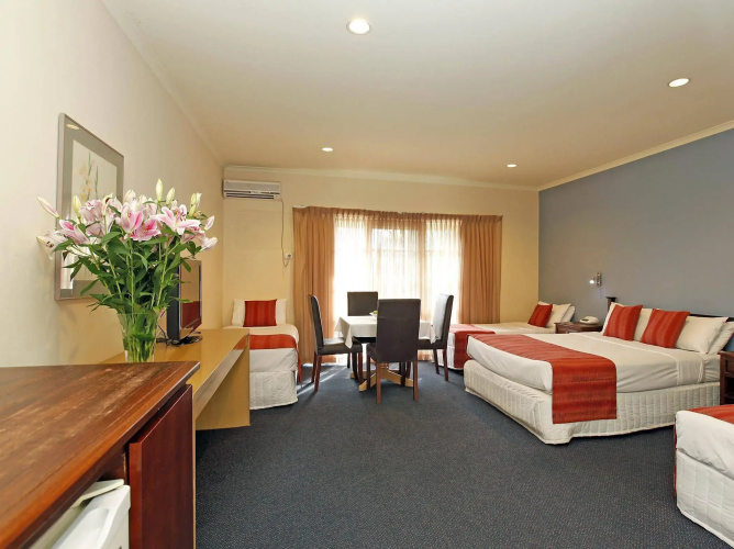 Greensborough Motel