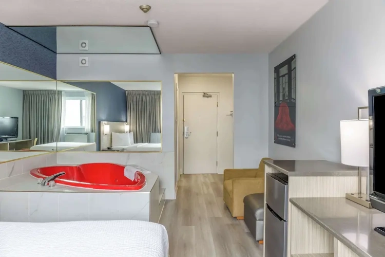 Deluxe Double Suite