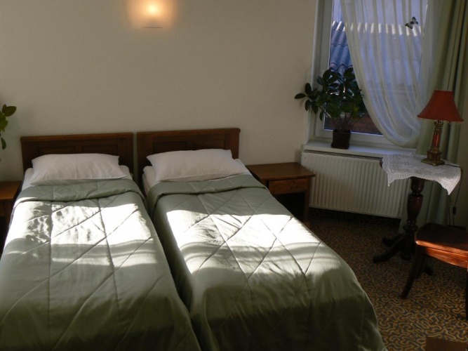 Economy Twin room