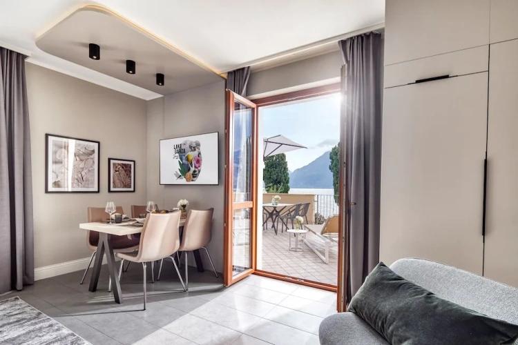 2 Bedrooms Deluxe Apartment with lake view
