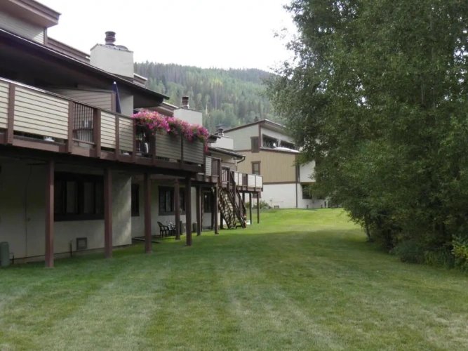 3 Bedrooms Apartment