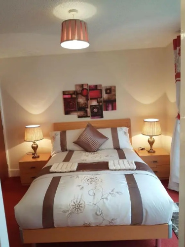 Edinburgh City Deluxe Apartment