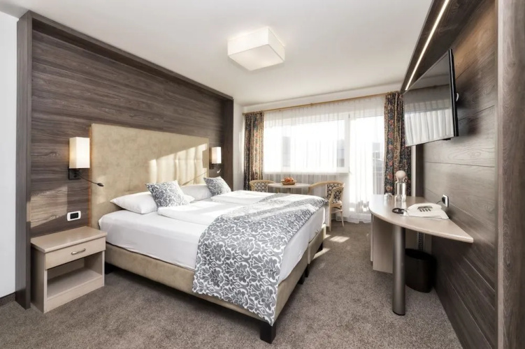 Hotel Sun