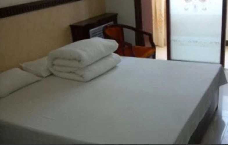 Meijia Express Inn