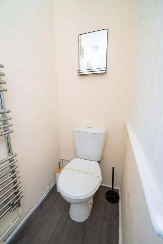 Comfortable 4-bed Home With Free Parking